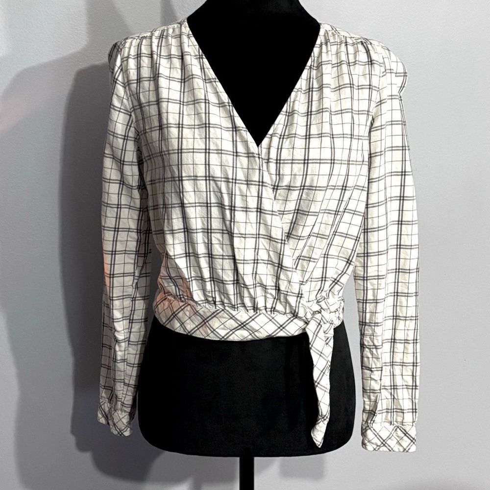 Abercrombie & Fitch Women's White Black Plaid Long Sleeve Wrap Ties Crop Top XS